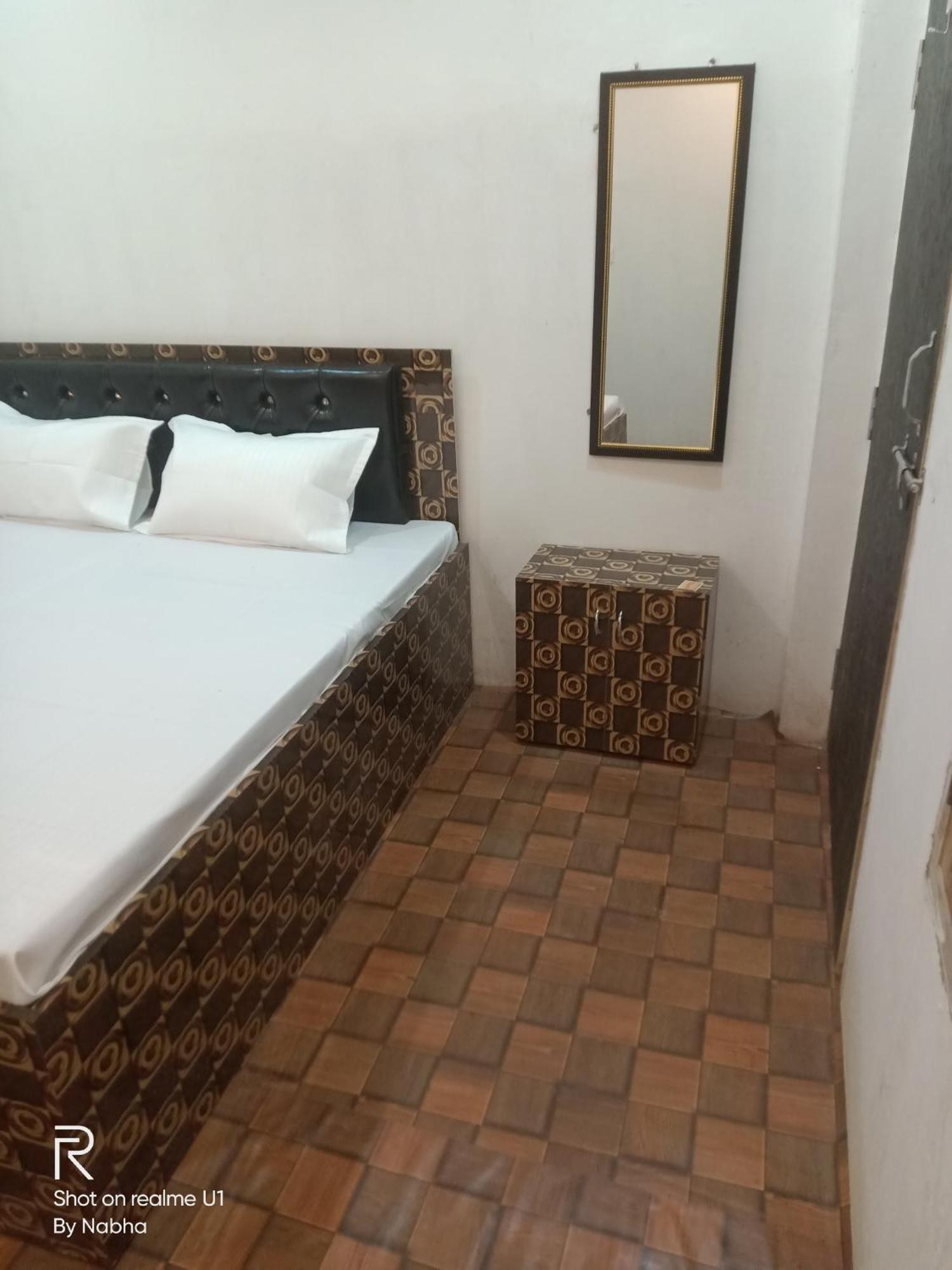Shivaay Home Stay Váránaszi Kültér fotó