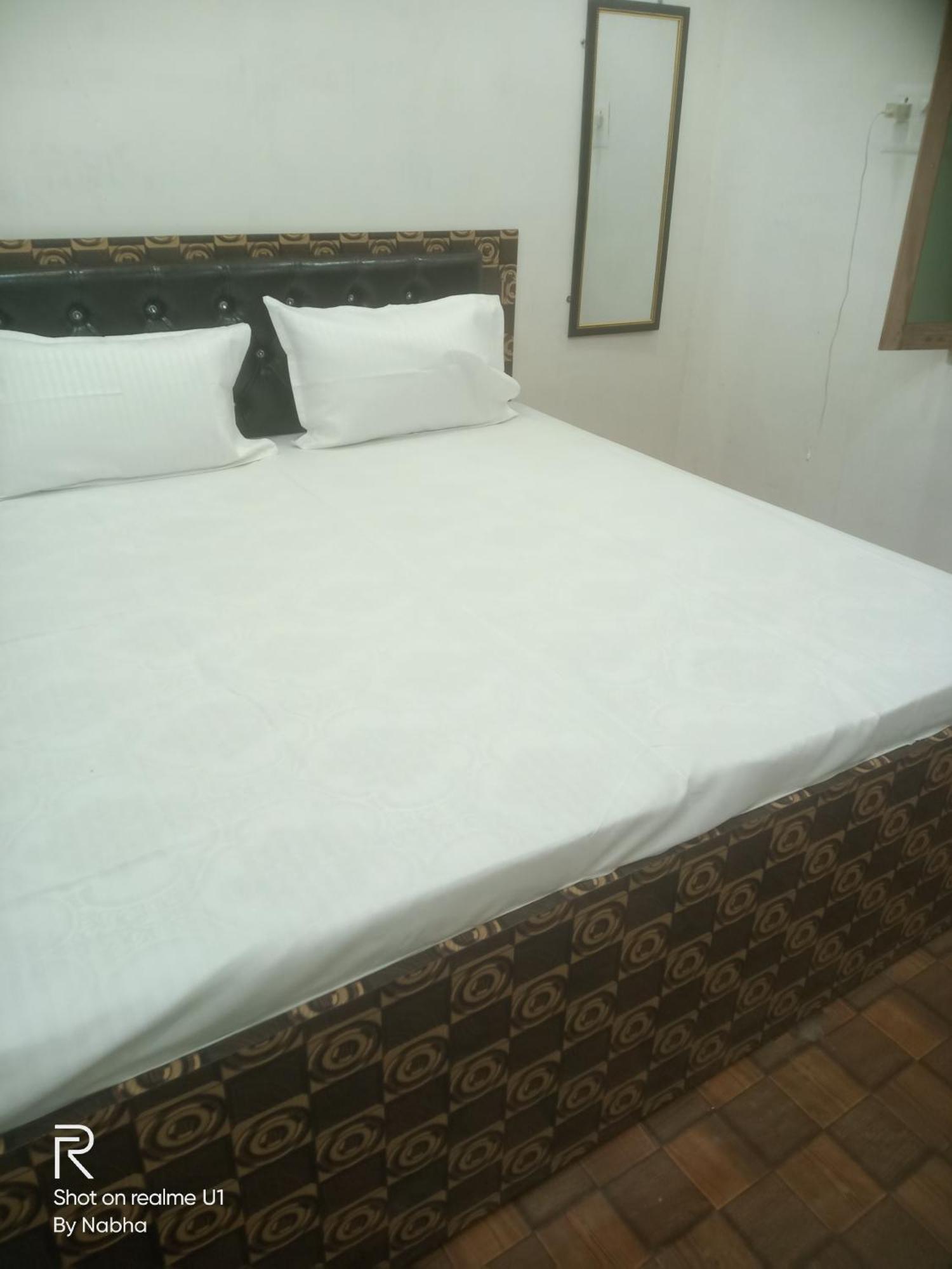 Shivaay Home Stay Váránaszi Kültér fotó