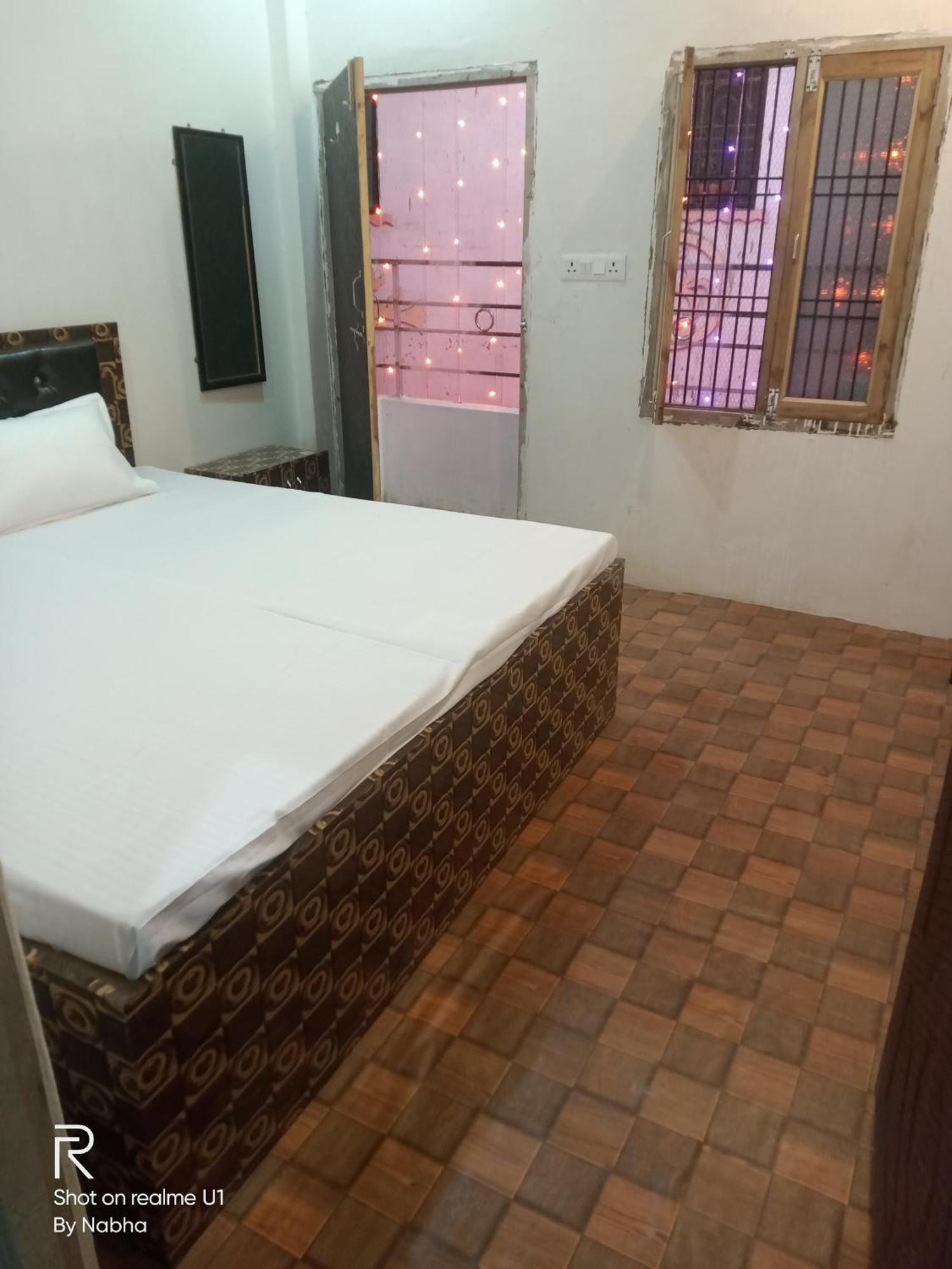 Shivaay Home Stay Váránaszi Kültér fotó